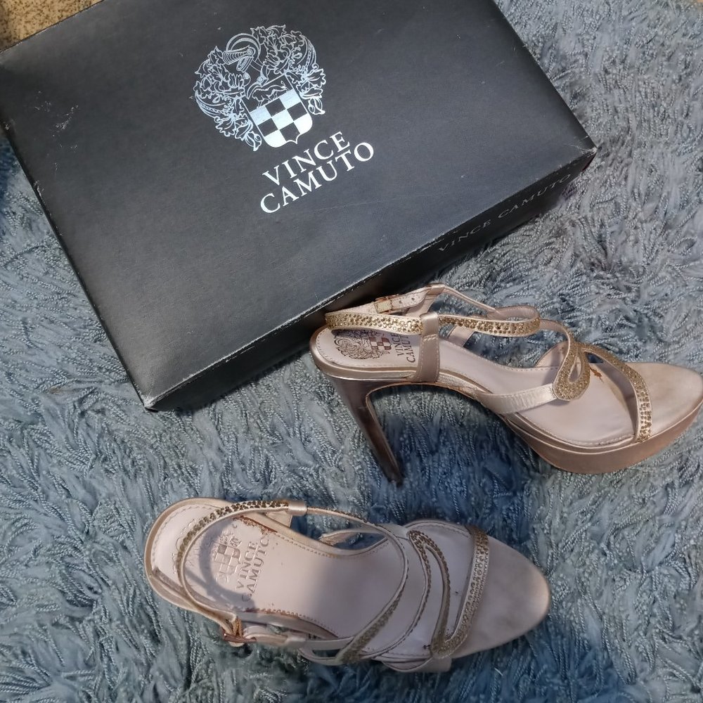 Vince Camuto Joliee Rose Gold Satin Sandals 8.5